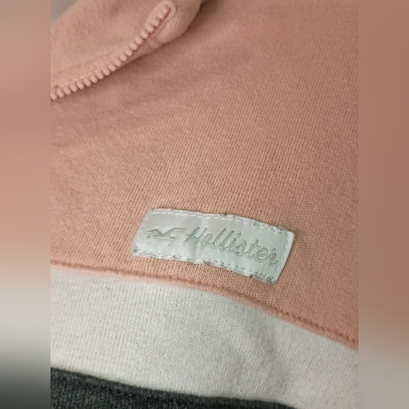 2/$30 Hollister Chic Comfort: The Perfect Color-Block Jacket(#1,233) - Picture 4 of 7